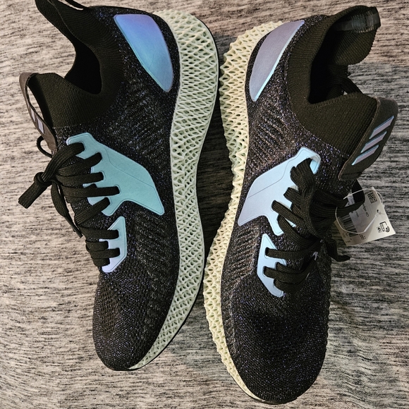 Adidas - Picture 2 of 7